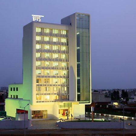 Keys Select By Lemon Tree Hotels, Λουντιάνα Εξωτερικό φωτογραφία